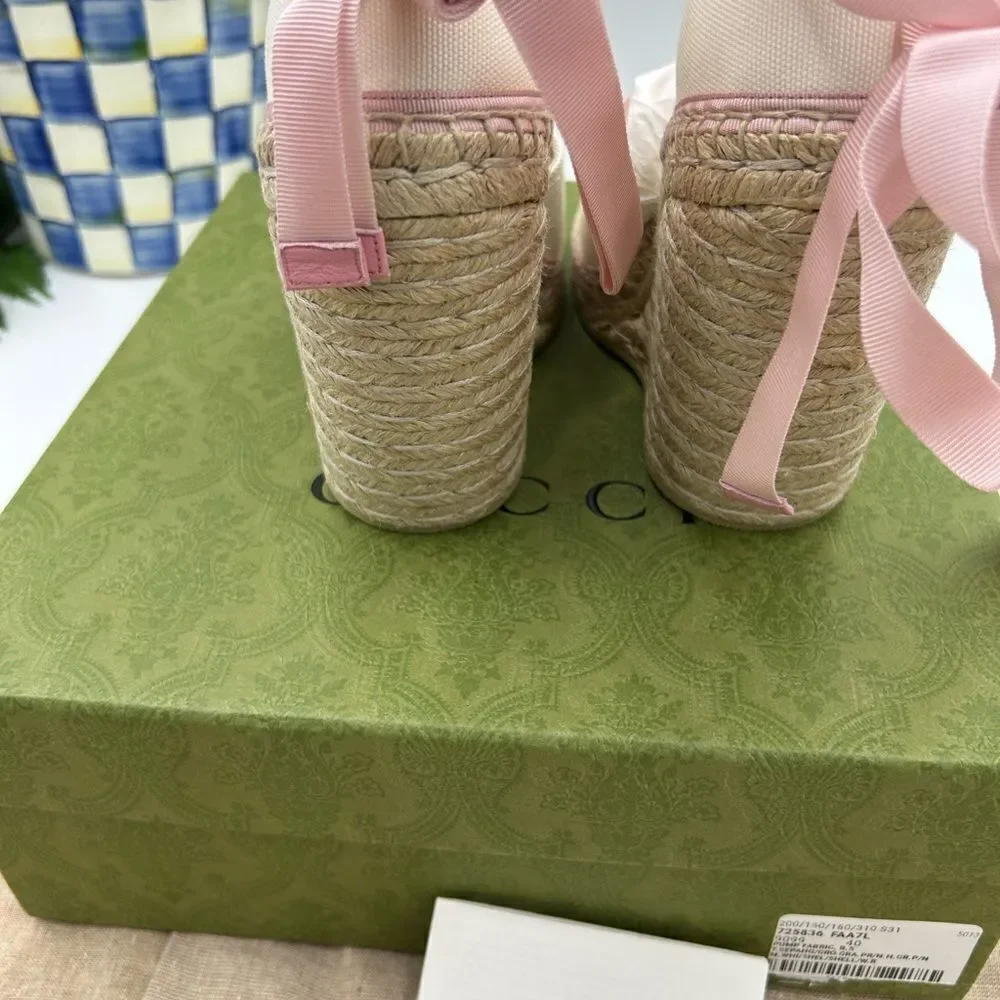 Women’s Gucci canvas GG wedge espadrilles size 40 made in Italy
